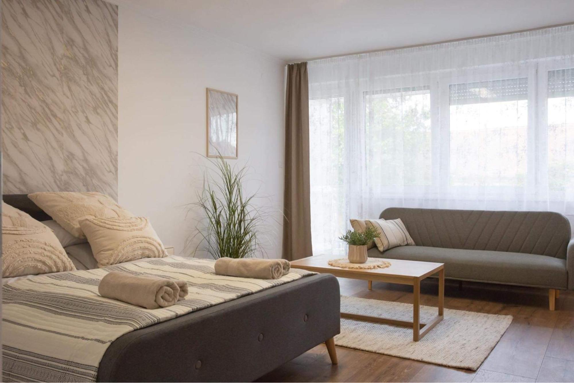 Deluxhome Sárospatak المظهر الخارجي الصورة